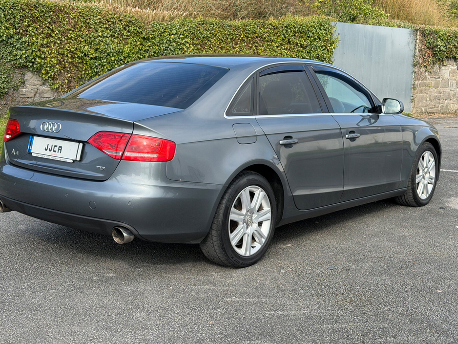 2012 Audi A4 - image 9