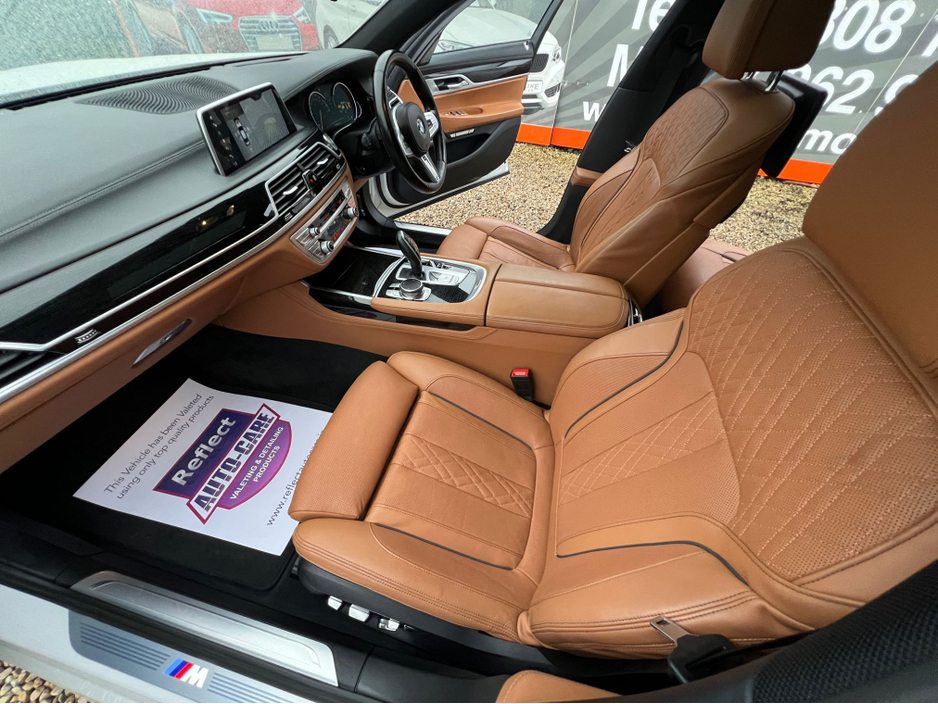 2018 BMW 7 Series ////740-D-M-SPORT//X -DRIVE///HUGE SPEC///SUNROOF//LIKE NEW////
