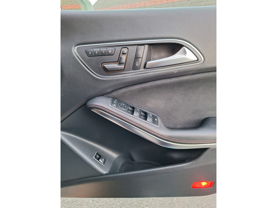 2015 Mercedes-Benz CLA Class CLA 180 AMG SPORT €17,750