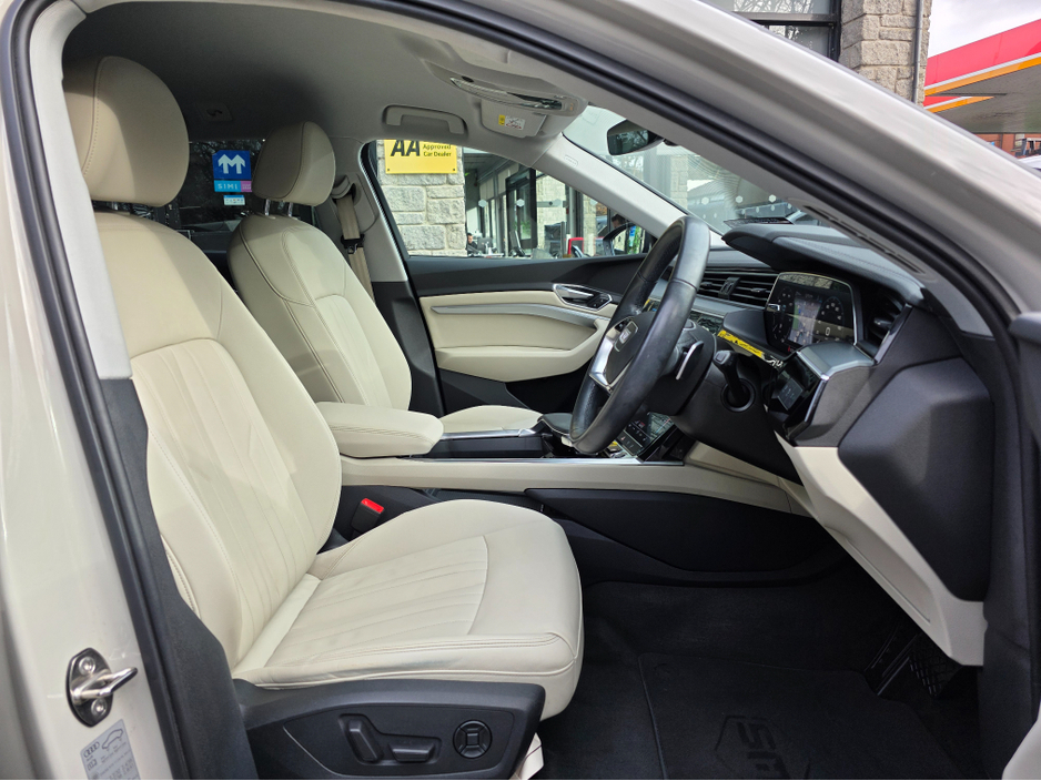 2021 Audi e-tron - image 20