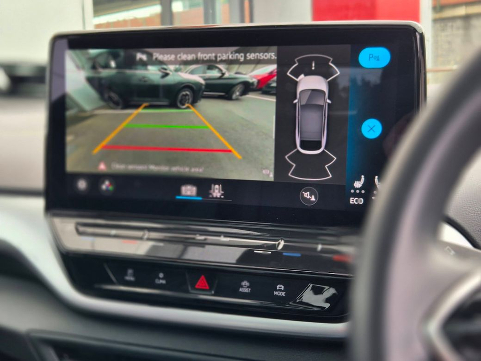 2023 Volkswagen ID.5 - image 23