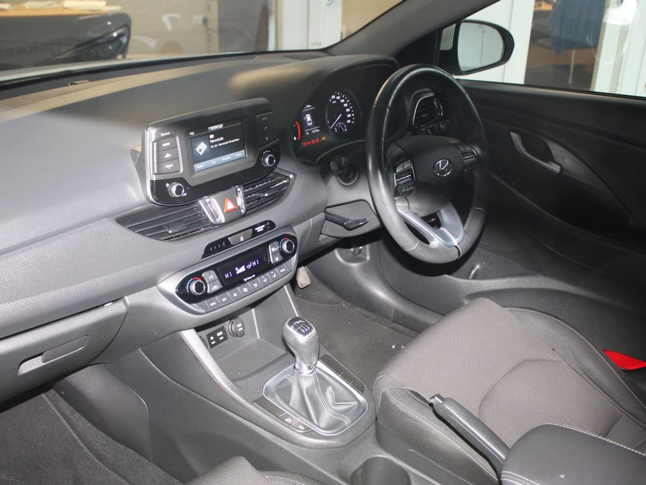 2017 Hyundai i30 i 30 Deluxe 5DR €12,450