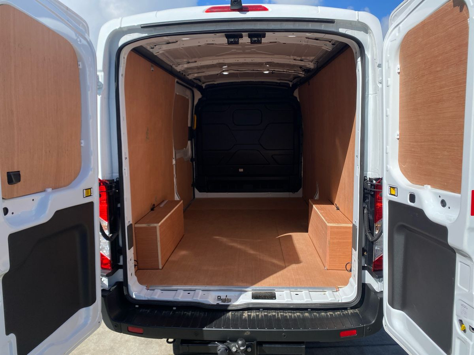 2025 Ford Transit - image 9