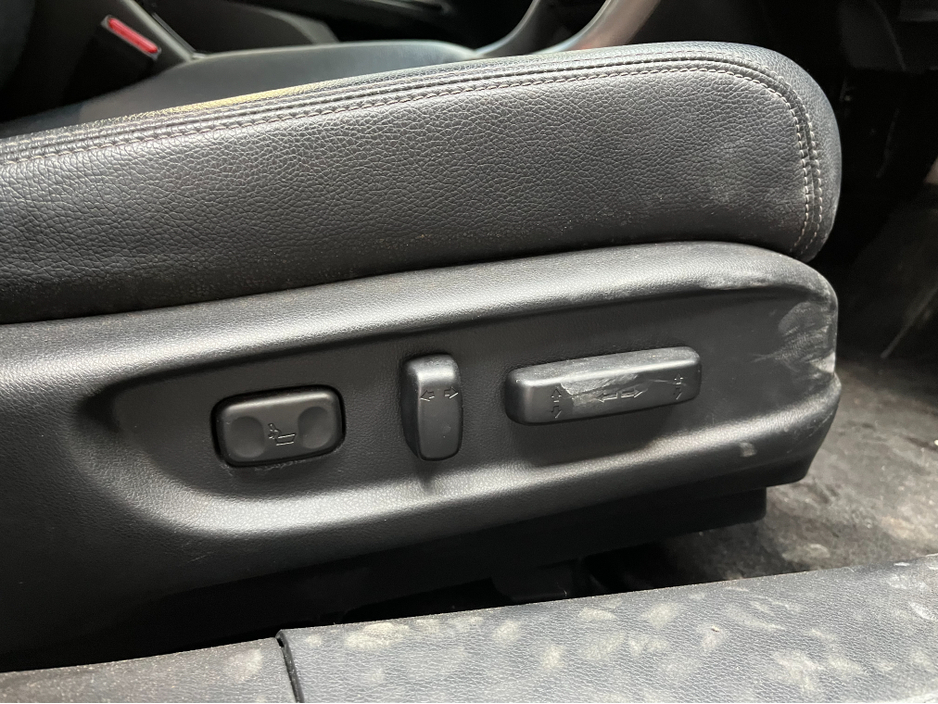 2018 Honda Accord - image 11