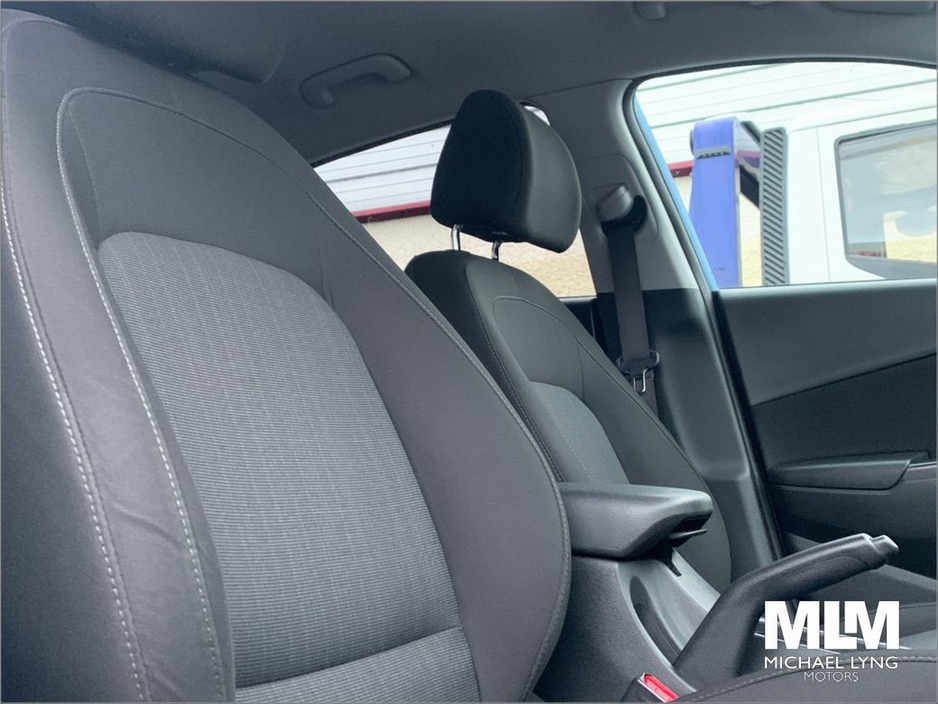 2022 Hyundai Kona - image 14