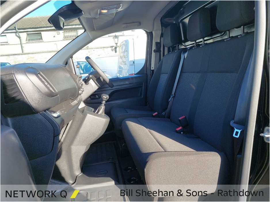 2025 Opel Vivaro - image 8