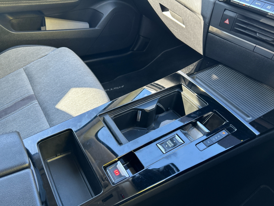 2024 Opel Astra - image 10