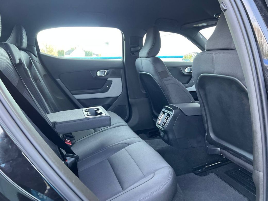 2023 Polestar 2 - image 8