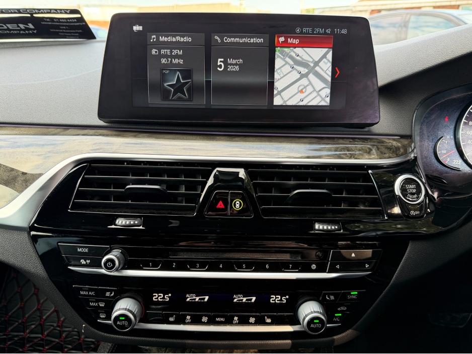 2018 BMW 5 Series - image 17