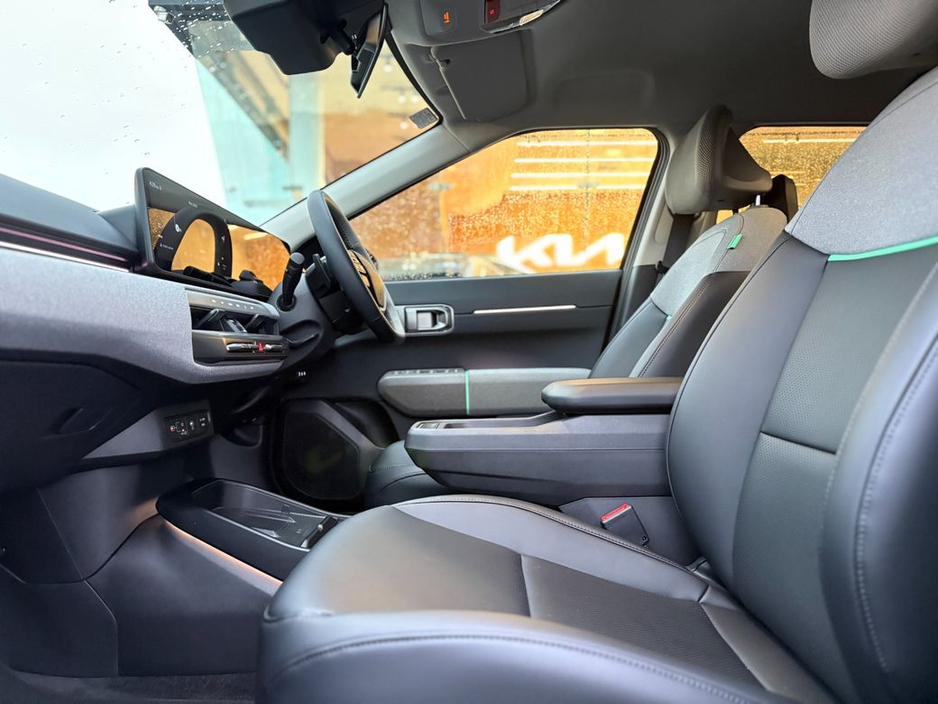 2025 Kia EV4 Earth 3 (81.4 KWh Battery) 594km range €42,995