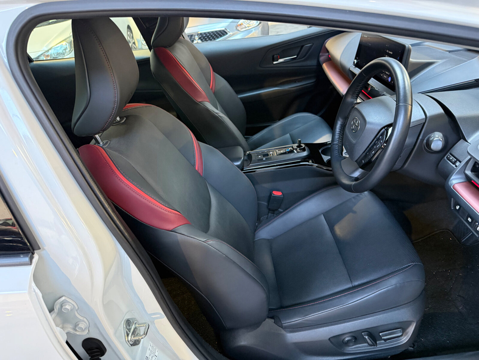 2023 Toyota Prius - image 31