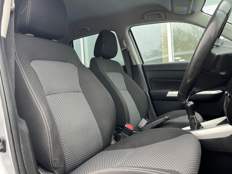 2015 Suzuki Vitara - image 16
