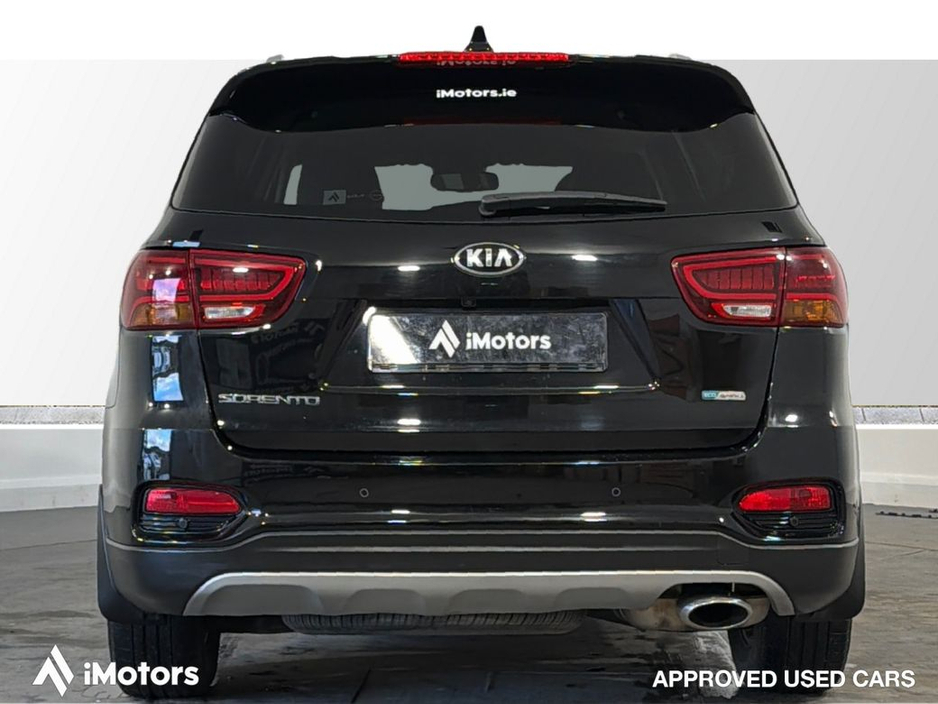 2018 Kia Sorento - image 4
