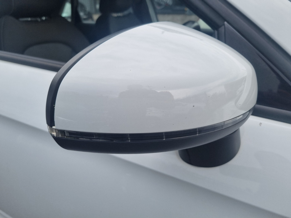 2014 Audi A1 - image 13