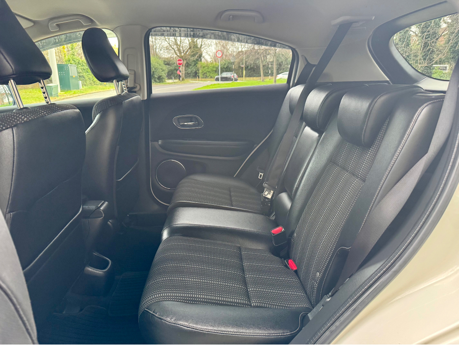 2015 Honda Vezel 1.5l HYBRID!!!AUTO!!ONLY 68K MLS !! €13,900