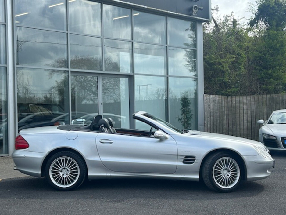 2003 Mercedes-Benz SL Class - image 2