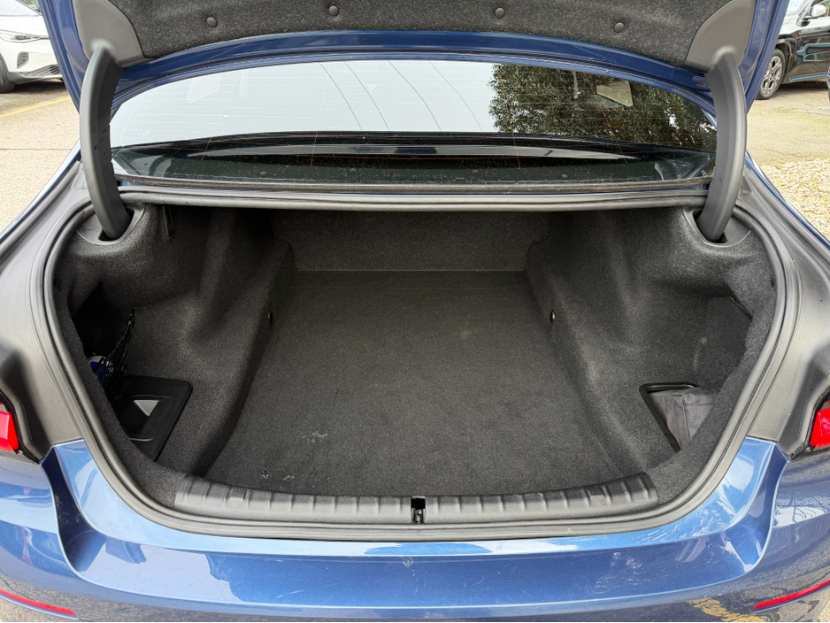 2021 BMW 5 Series M-PERFORMANCE PACK..R 20 ALLOYS..2 KEYS €25,900