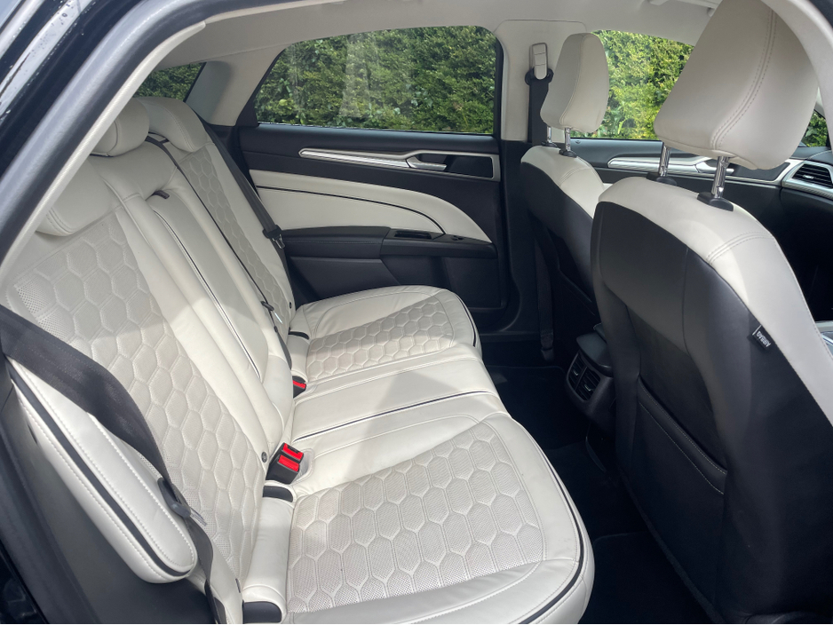 2018 Ford Mondeo - image 7