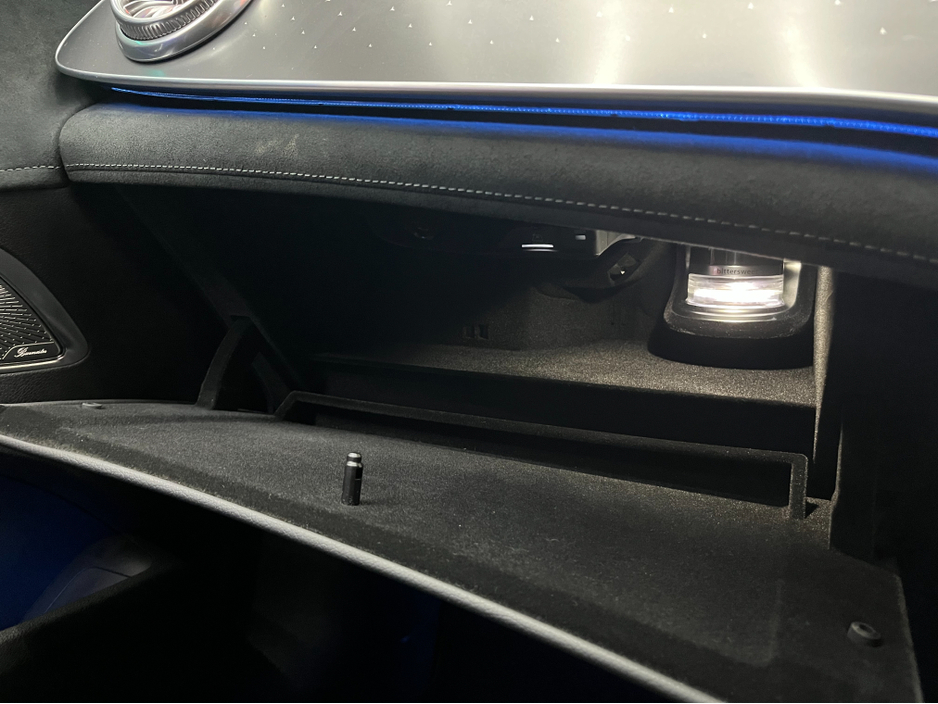 2023 Mercedes-Benz EQE €47950 2023 MERCEDES-BENZ EQE 350+ AUTOMATIC / CRUISE CONTROL / 360° PARKING CAMERA / ELECTRIC MEMORY HEATED & MASSAGING SEATS / PANORAMIC SUNROOF / PADDLE SHIFTERS / AMBIENT LIGHTS / APPLE CARPLAY €47,950