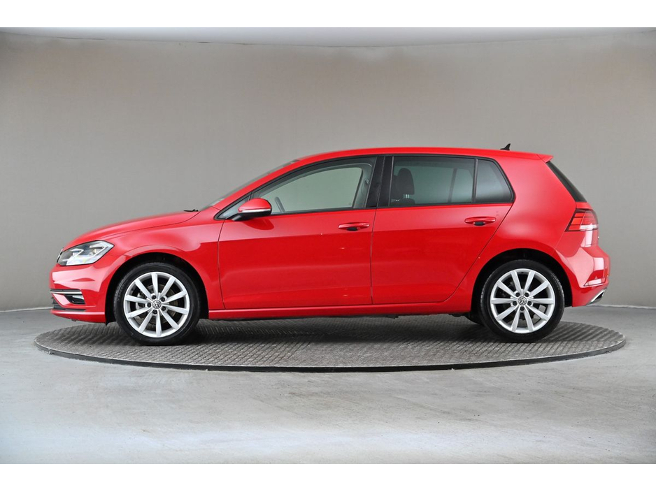 2019 Volkswagen Golf - image 5