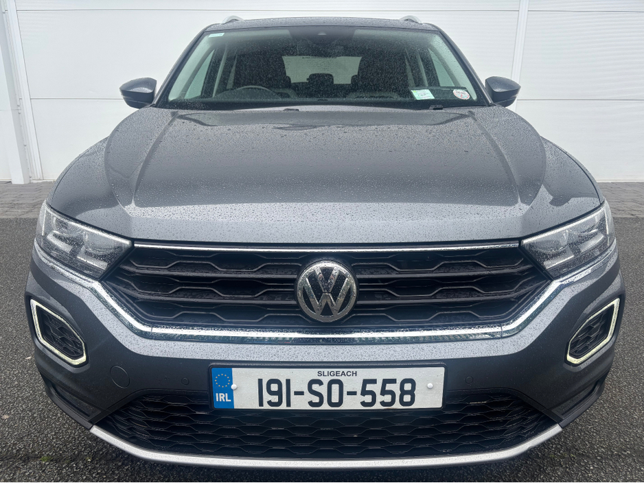 2019 Volkswagen T-Roc - image 11