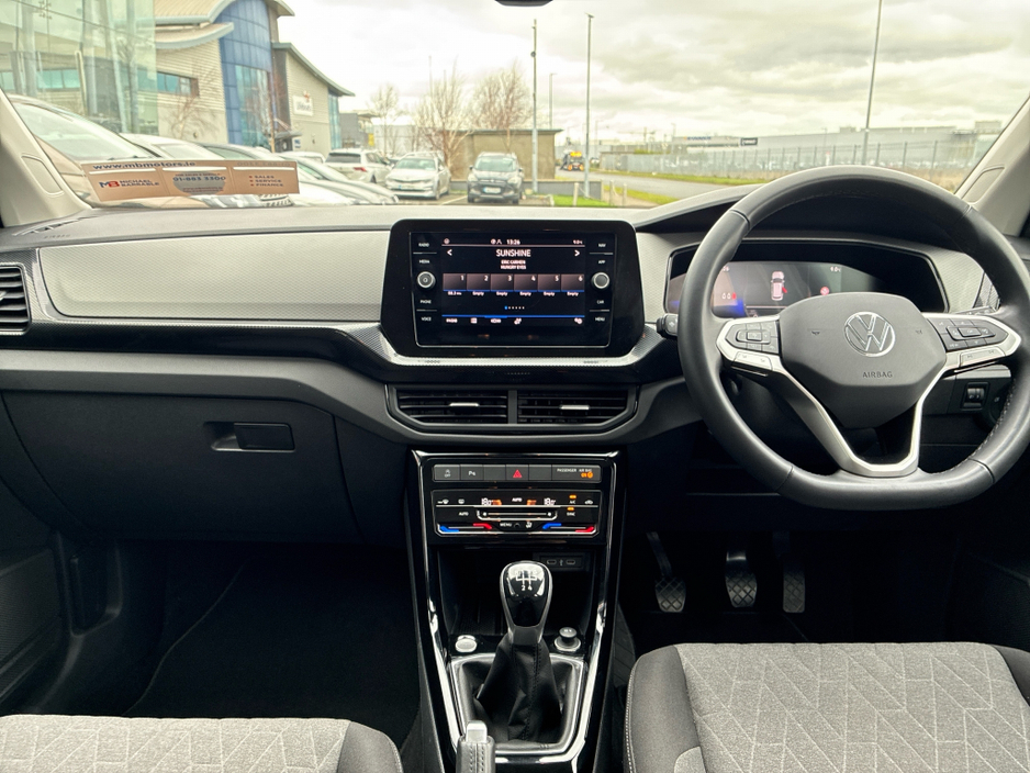 2025 Volkswagen T-Cross - image 8
