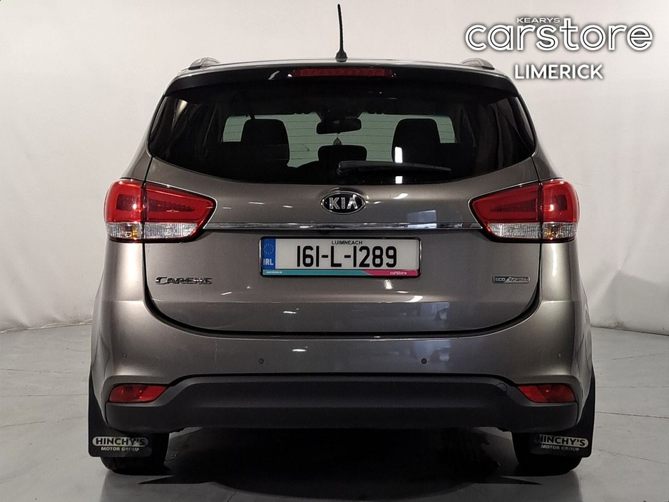 2016 Kia Carens - image 4