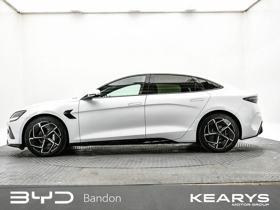 2026 BYD Seal - image 7