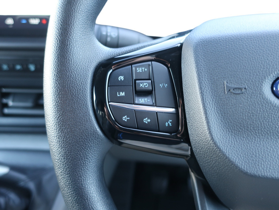 2025 Ford Transit Custom  €30,080