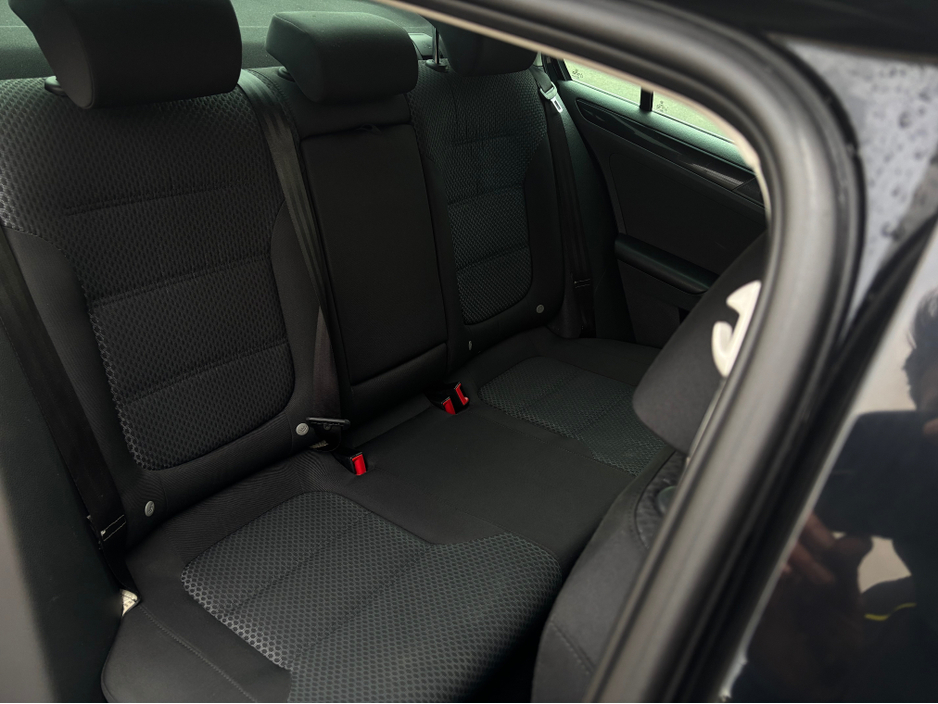 2013 Volkswagen Jetta 1.6 TDI LIMITED EDITION BLUEMOTION 105PS 4DR €6,750