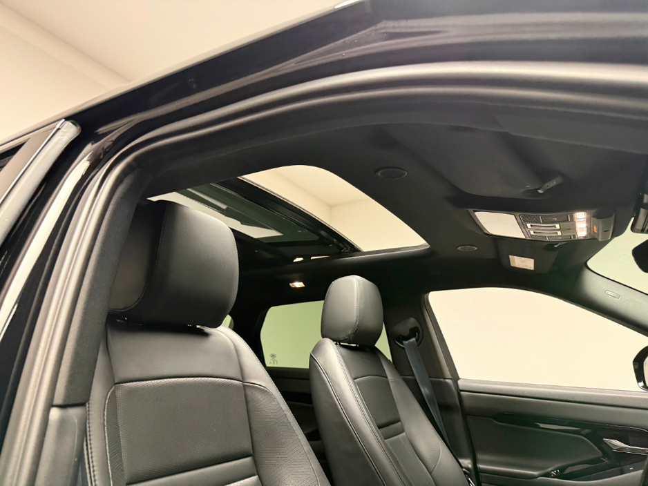 2024 Land Rover Range Rover Evoque HSE DYNAMIC P300E *PAN ROOF* €51,990