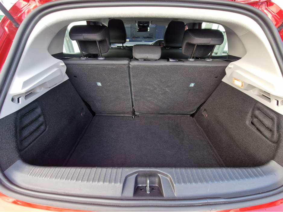 2022 Renault Clio - image 32