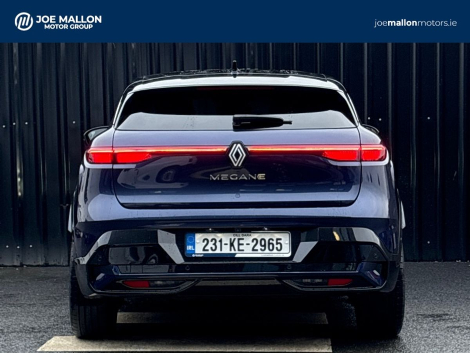 2023 Renault Megane E-Tech - image 14