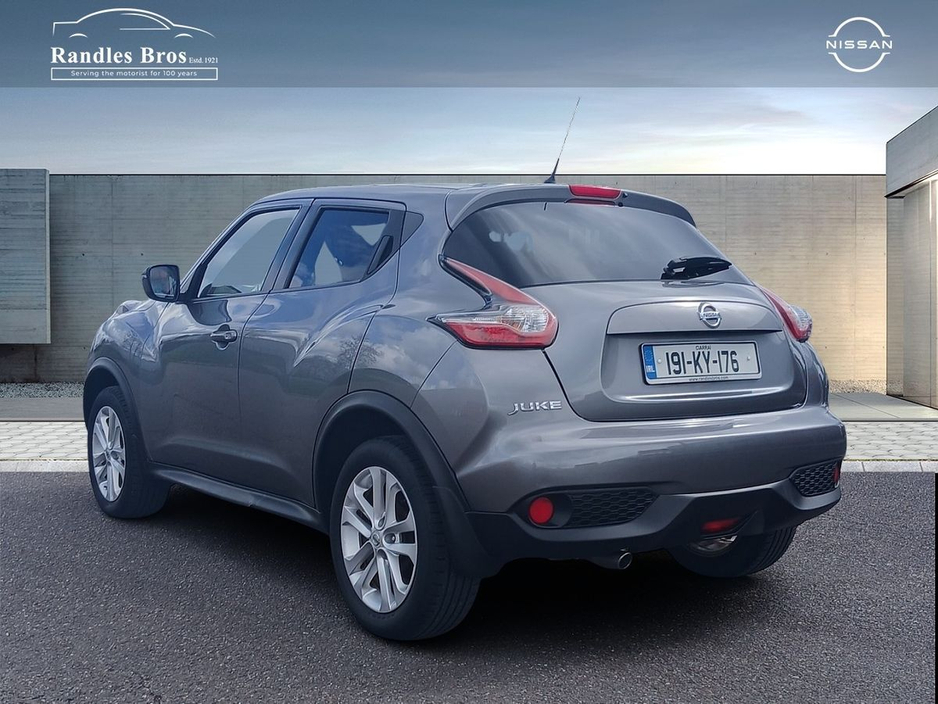 2019 Nissan Juke - image 2