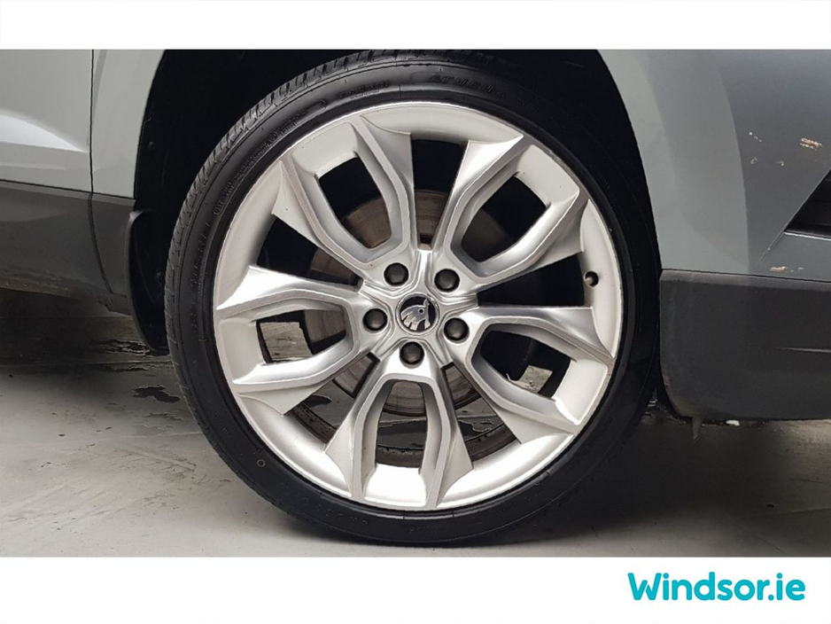 2021 Skoda Karoq - image 16