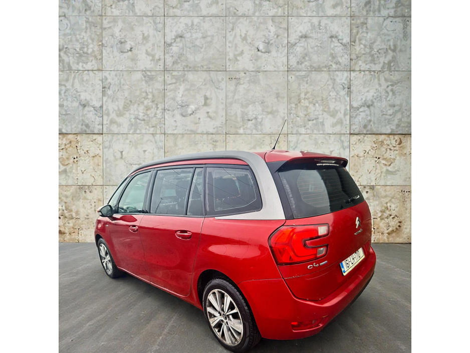 2016 Citroen C4 e-HDi 115 Airdream 6-spd man EXCLUSIVE €7,888