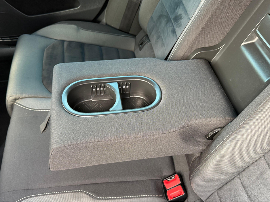 2016 Volkswagen Golf - image 19