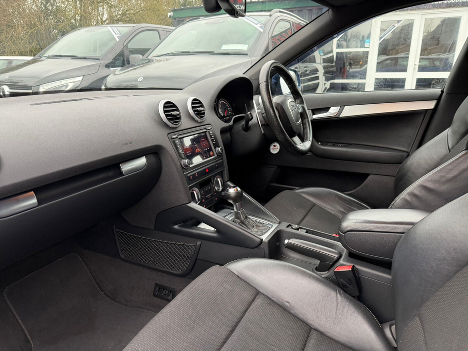 2011 Audi A3 - image 13