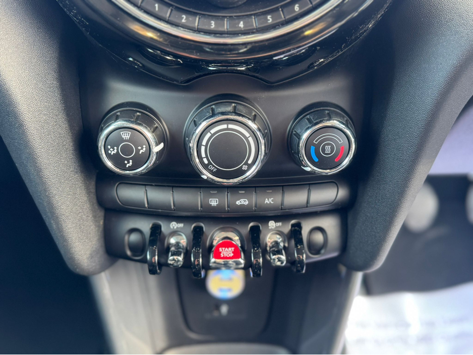 2019 MINI One LOW KMS NCT TOP SPEC €16,490