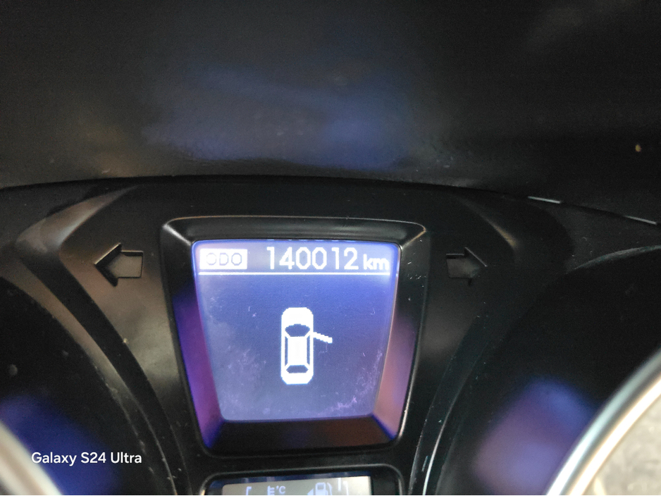 2016 Hyundai i30 - image 14