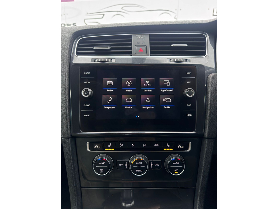 2019 Volkswagen E-Golf EE E1F 136BHP 5DR AUTO E-GOLF €12,800