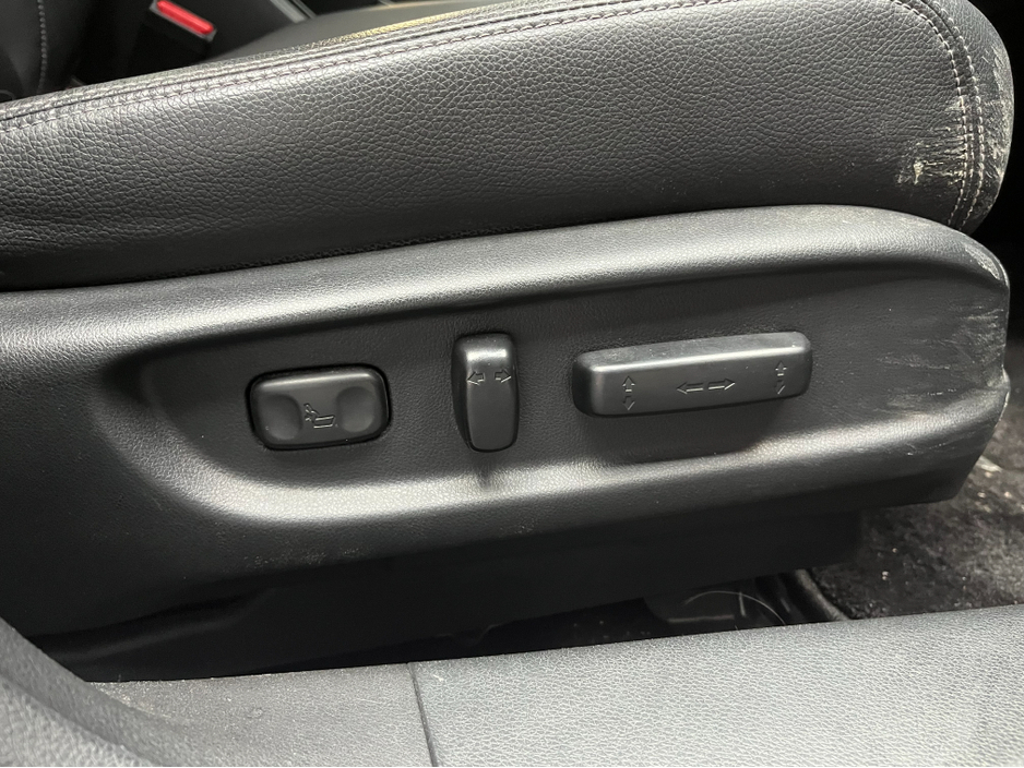 2019 Honda Accord - image 11