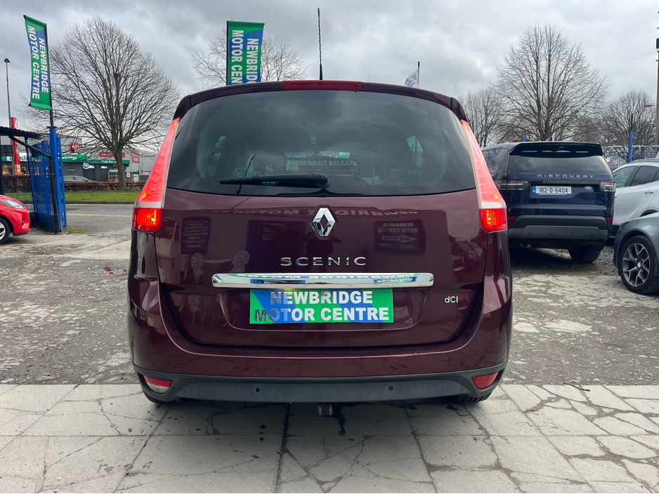 2014 Renault Grand Scenic - image 8