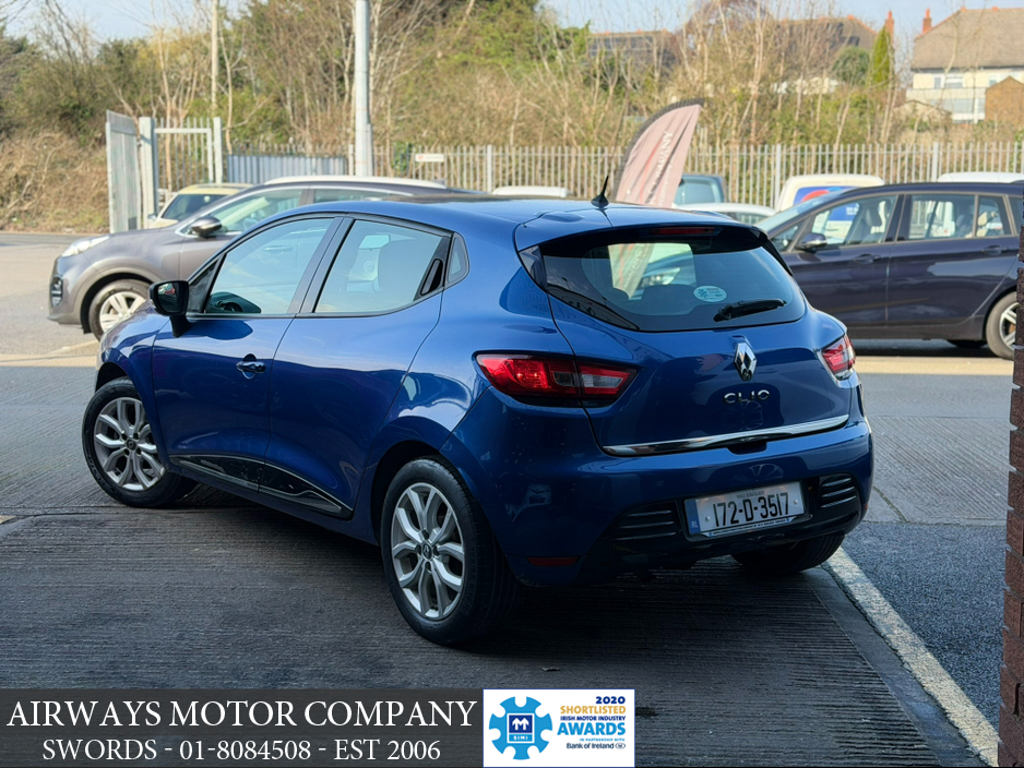 2017 Renault Clio - image 18