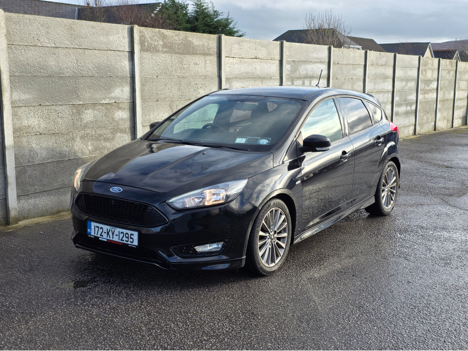 2017 Ford Focus Ford Focus 1.5 TDCi 120PS ST-Line Powershift €10,950