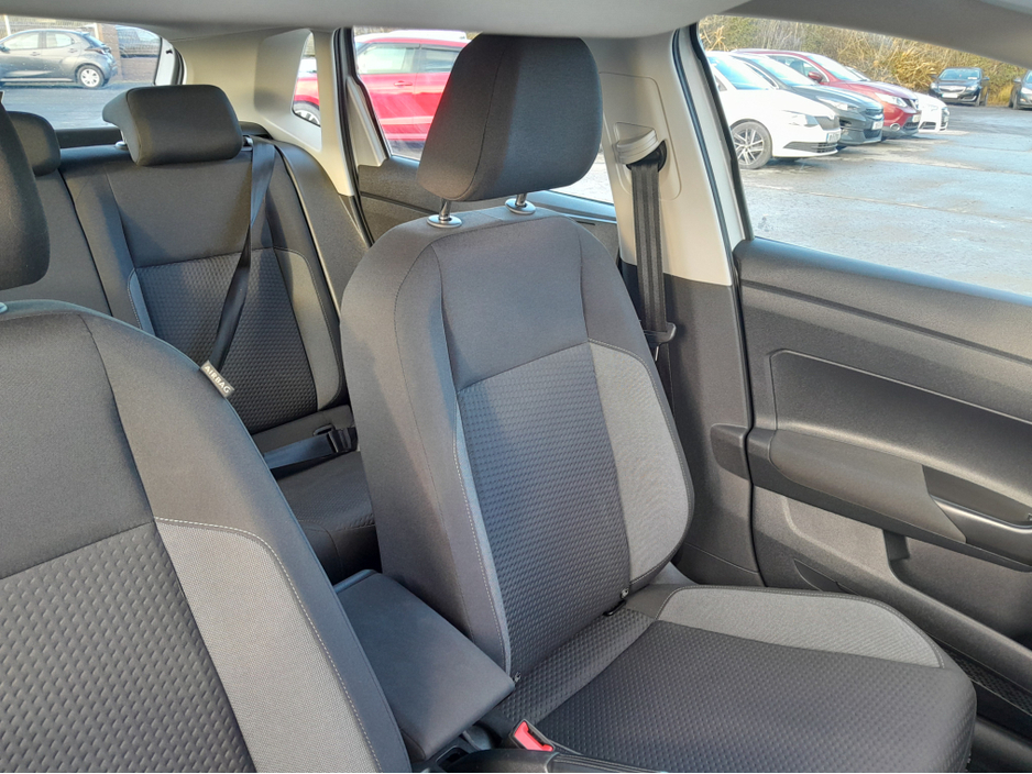 2022 Volkswagen Polo LIFE 1.0 TSI 95BHP MANUAL 5SPEED 5DR €18,400