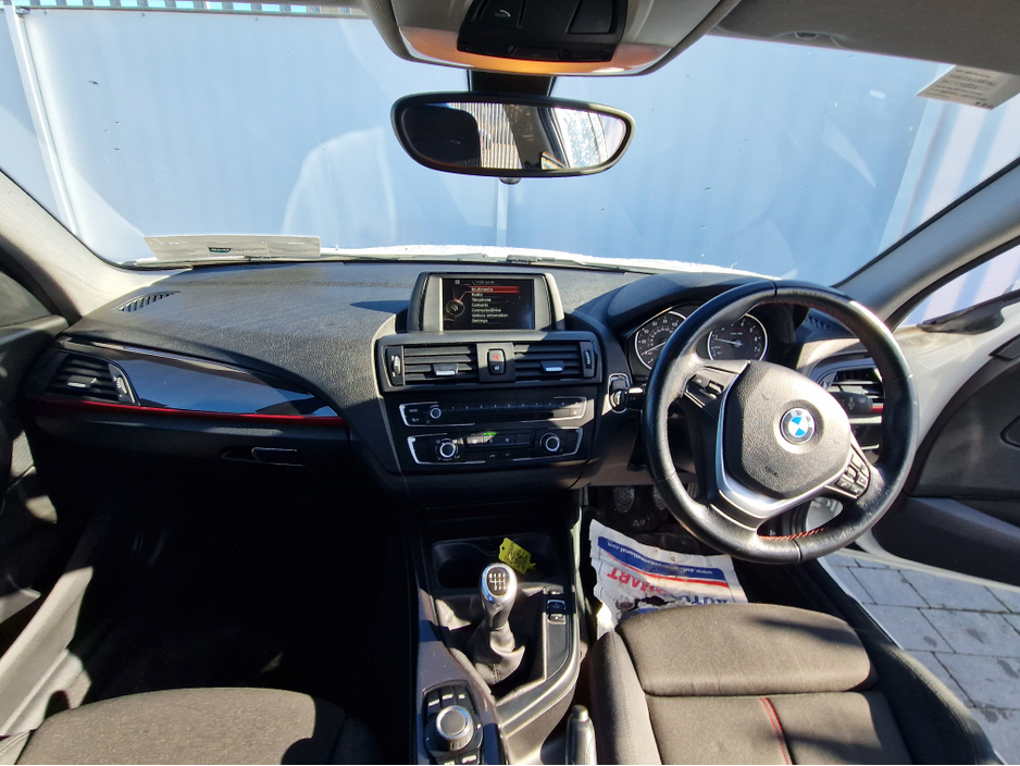 2015 BMW 1 Series - image 15