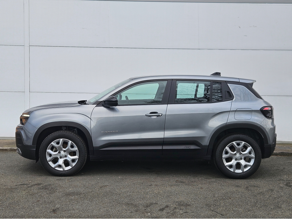 2025 Jeep Avenger - image 5