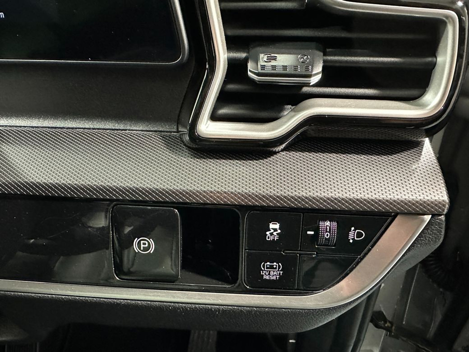 2024 Kia Sportage - image 22
