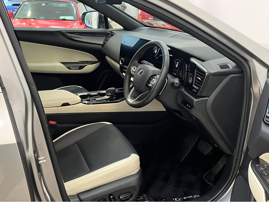 2024 Lexus NX 300 h NX450H+ PREMIUM AWD €58,750